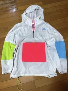 adidasフードつきジャンパー？のサムネイル