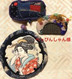古布 刺し子 美人画 チャーム　ブローチのサムネイル