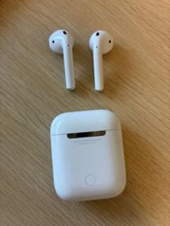 Apple AirPods 本体 ワイヤレスイヤホンのサムネイル