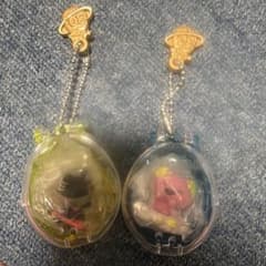 たまごっち 30周年 アクリルキーホルダー 2個セットのサムネイル