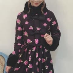 ジーザスディアマンテ ファー ダウンジャケット ブラック 薔薇柄 2連