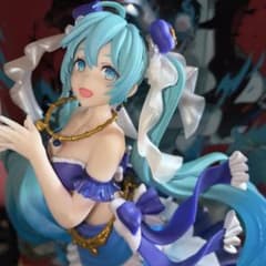 初音ミク フィギュア　箱無のサムネイル