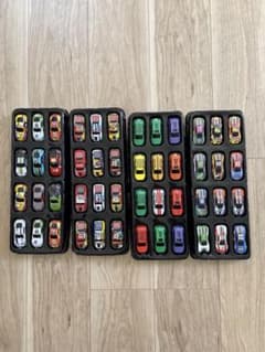ミニカー 収納ケース 警察車両デザイン 道路マット付きのサムネイル