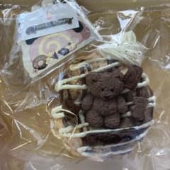 dorostudio ドロ くま アイス付きチョコドーナツ スクイーズ - メルカリ