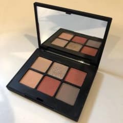 【未使用に近い】NARS ヴォワヤジュールアイシャドーパレット 1199のサムネイル