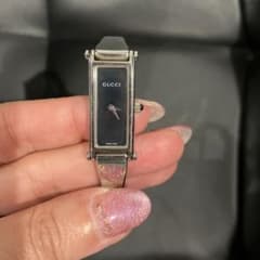 GUCCI時計のサムネイル