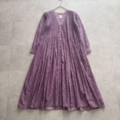 メゾンドソイル ロングワンピース ピンタック 花柄 2 Vネック 紫