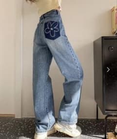 フラワー刺繍ポケット ライトブルーデニム Sサイズ - メルカリ