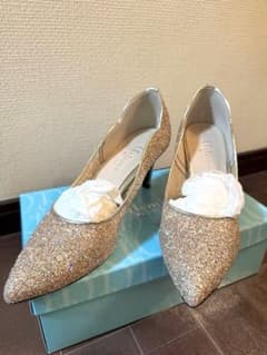 DIANA グリッターパンプス ゴールド 24cm - メルカリ