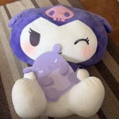 クロミちゃんデカぬいぐるみのサムネイル