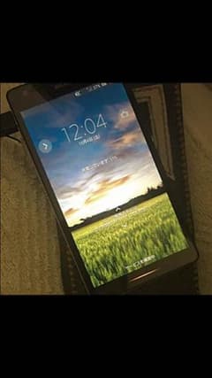au スマートフォン Xperia UL SOL22のサムネイル