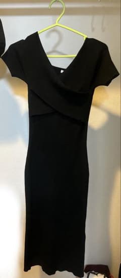 リゼクシー　タイトワンピースのサムネイル