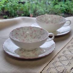 Noritake のバラ柄ティーカップ・ソーサー 2客セットのサムネイル