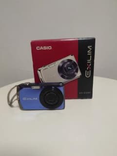 お値下げ！！CASIO EX-Z330 コンパクトデジタルカメラ Amazon | CASIO デジタルカメラ EXILIM EX-Z330 パープル EX-Z330PE