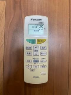 DAIKIN エアコン リモコンのサムネイル
