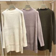 ワイドミニリブニットワンピース　即完売品　ホワイトのサムネイル