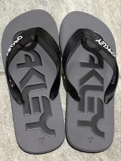 oakley ビーチサンダルのサムネイル