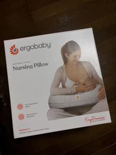 【新品未開封】エルゴベビー 授乳クッション ムーンライトグレーのサムネイル