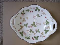 A*e様 2枚 WEDGWOOD ワイルドストロベリー 持ち手付きボウルのサムネイル