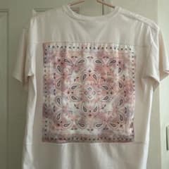 TITICACA ペイズリー柄バックプリントTシャツのサムネイル