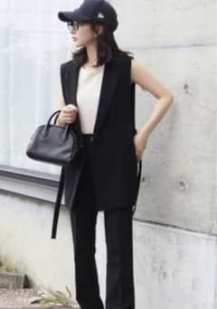 ZARA ベストのサムネイル