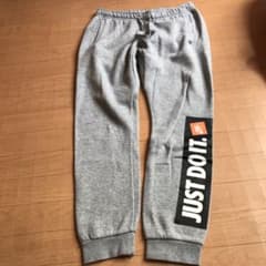 ナイキ　スゥエットパンツ　ジョガーパンツのサムネイル