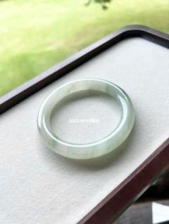 天然翡翠バングル（飄花模様・糯種・内径53.2mm） Amazon.co.jp: 天然珪岩翡翠フローティングフラワー翡翠