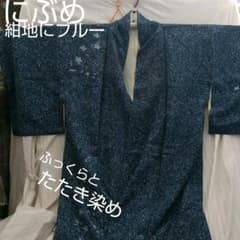 小紋、もっと明るい袷、芸術は爆発した。地紋あり(横縞)に乗っけた楓みたいな柄のサムネイル