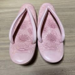 ピンク 花柄 型押し 草履 和装履物のサムネイル