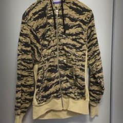 ステューシー パーカーのサムネイル
