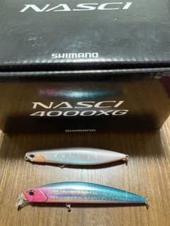シマノ26ナスキー4000XGスピニングリール 本体とDUOルアー2点まとめ売り シマノ26ナスキー4000XGスピニングリール 本体とDUOルアー2点まとめ