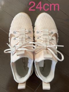[Mirichan♡様]NIKE メトコン3 レディース　24cmのサムネイル