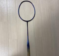 パワーアタッカー必見！塗装剥がれ小のみ　美品 YONEX ナノレイ900のサムネイル