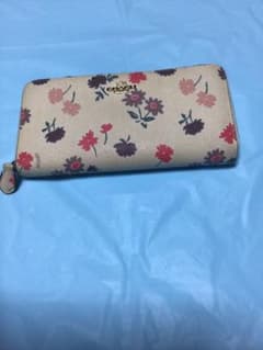 コーチ花柄長財布のサムネイル