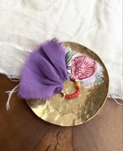 ボイルキャッチワッシャー×花柄インドブロックプリントのイヤーカフ　ホワイトハーツのサムネイル