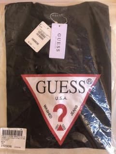 GUESS Tシャツ 新品 値下げしました！のサムネイル