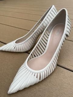 ZARA ピンヒールパンプスのサムネイル