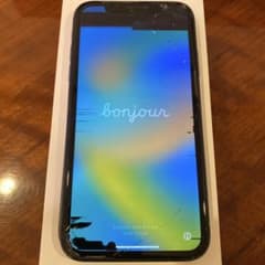iPhone11 64GB ブラック 画面割れ 初期化済み ジャンク品 - メルカリ