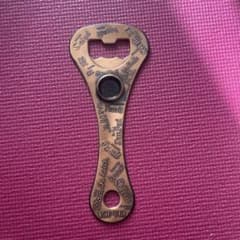 多国籍デザインの金属製栓抜きのサムネイル