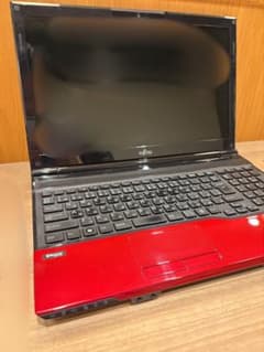 富士通 LIFEBOOK AH42/H ルビーレッド（FMVA42HR）のサムネイル
