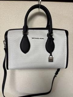 美品》MICHAEL KORS ドットパターン ショルダーバッグ - メルカリ
