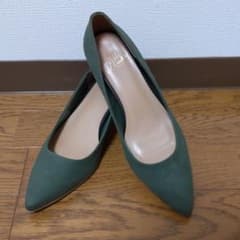 koume様専用アドモジュールのスエードパンプスのサムネイル