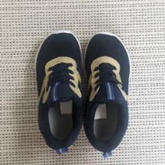運動靴/体育館シューズ/スニーカー/キッズスニーカー/習い事用のサムネイル