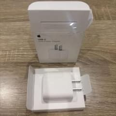 Apple USB-C 20W Power Adapterのサムネイル