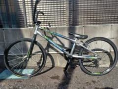 Mongoose BMX レーサージュニア シルバー　引取限定　20インチのサムネイル