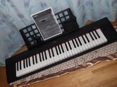 YAMAHA 電子ピアノ ピアジェーロ NP-11 ペダル付き【送料込み】 - メルカリ