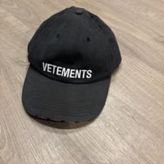 VETEMENTS ブラックキャップ 100%コットンのサムネイル
