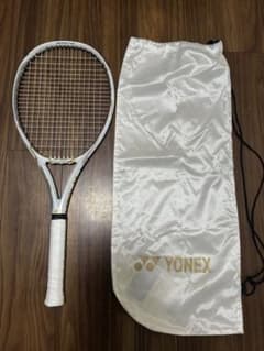 【希少】YONEX EZONE 100 大坂なおみモデル　ホワイト/ゴールドG2 限定品・ケース付】大坂なおみモデル YONEX EZONE 100L (G2) - メルカリ