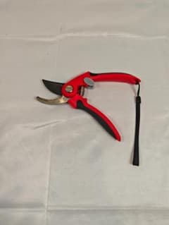 剪定鋏 園芸用 枝切りばさみ 約18cm 赤黒グリップ ストラップ付きのサムネイル