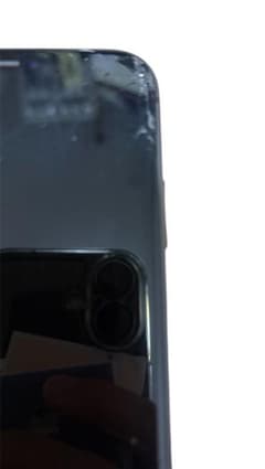 し*ね様 Apple iPhone 11 ブラックのサムネイル